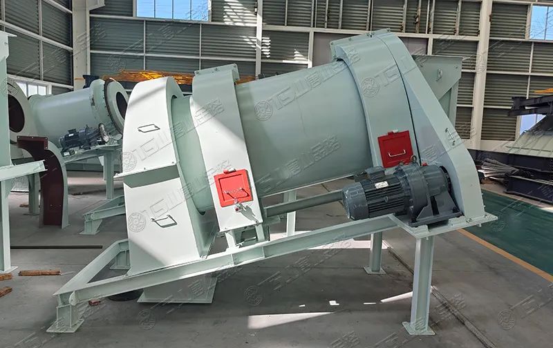 機制砂防離析、防揚塵，有經(jīng)驗的砂廠都在用加濕拌和機